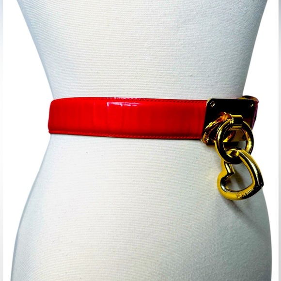 MOSCHINO RARE VINTAGE 90’s GOLDEN HEART LOCK CHARM BELT - Picture 6 of 7